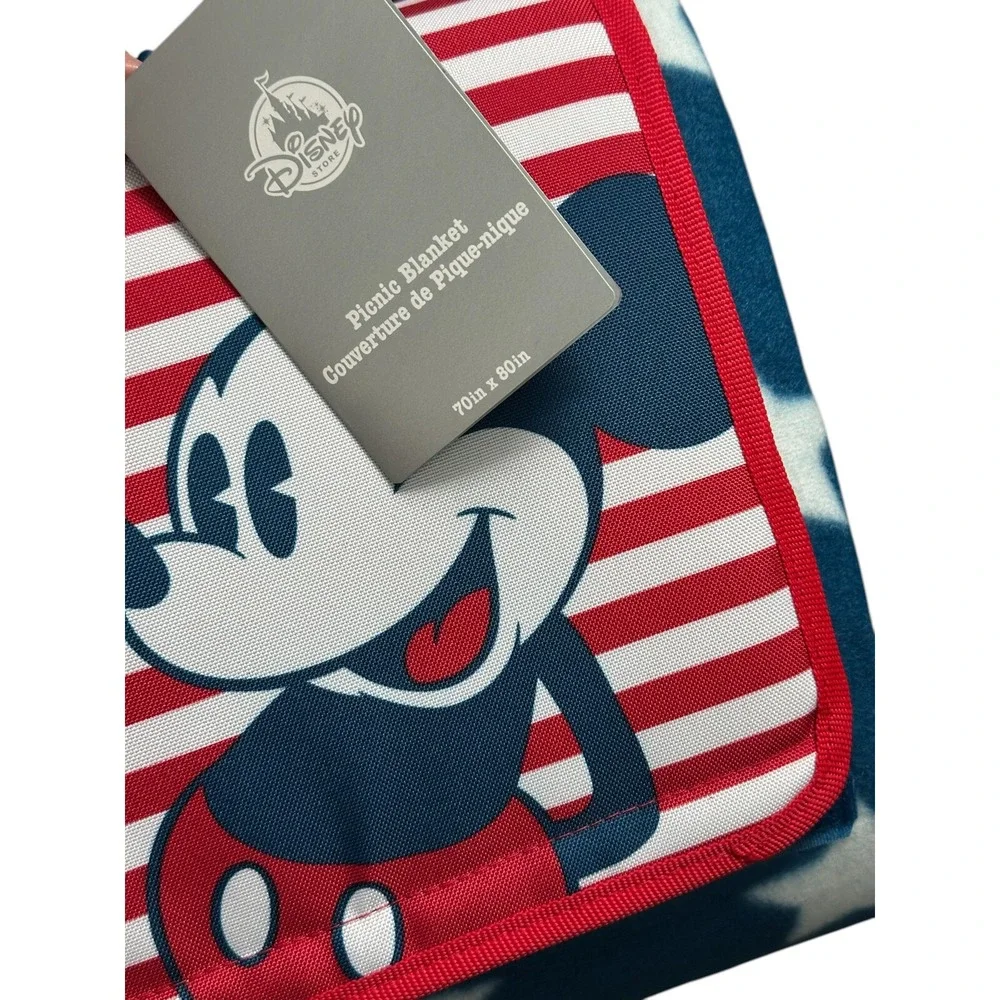 Disney Store‎ Mickey Mouse Americana 70x80 Patriotic Fleece Blanket & Lunch Box